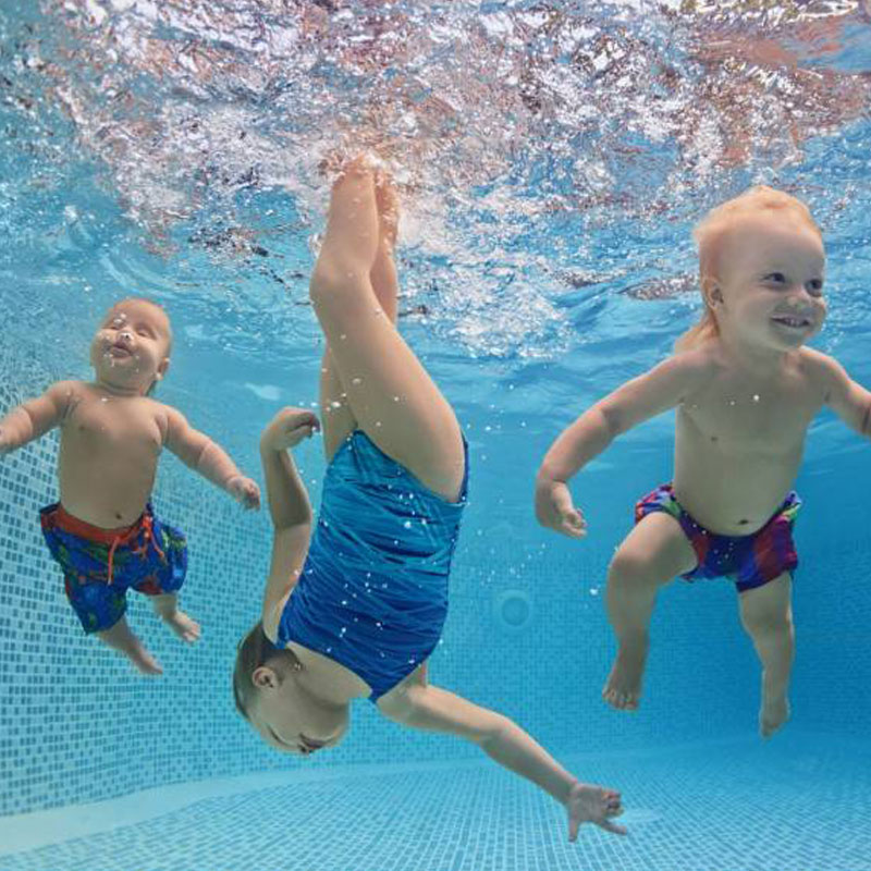 به کودکان خود شنا را آموزش دهید